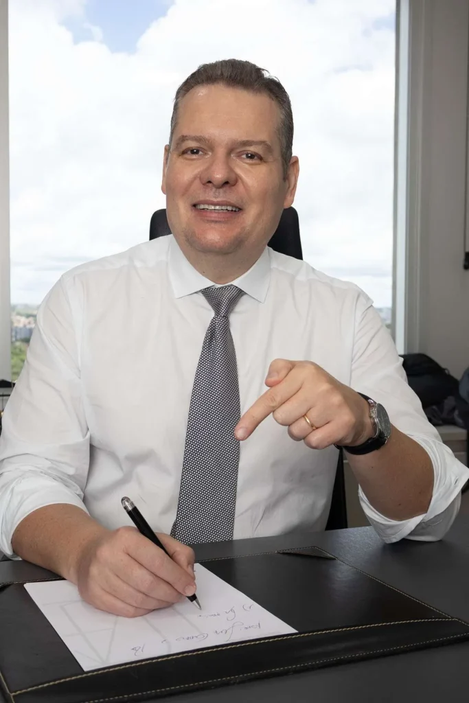 Dr Gustavo Solano médico nutrólogo em Ribeirão Preto - SP