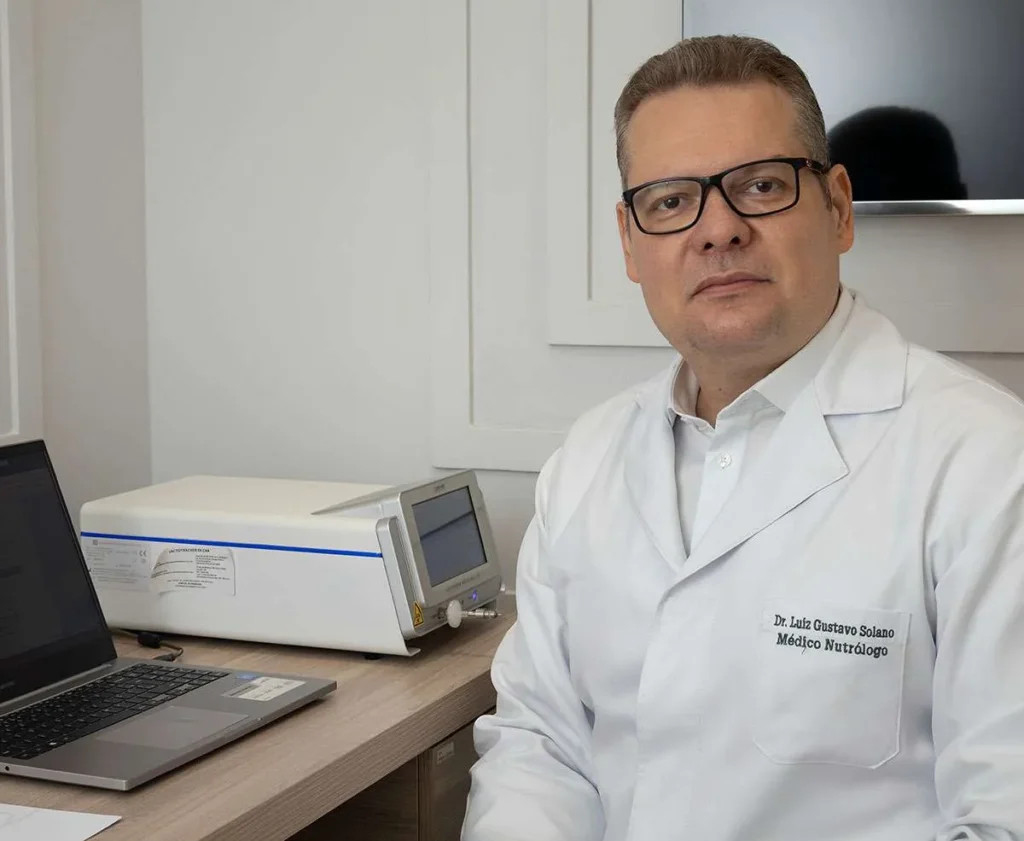 Dr. Gustavo Solano, médico nutrólogo - saúde intestinal